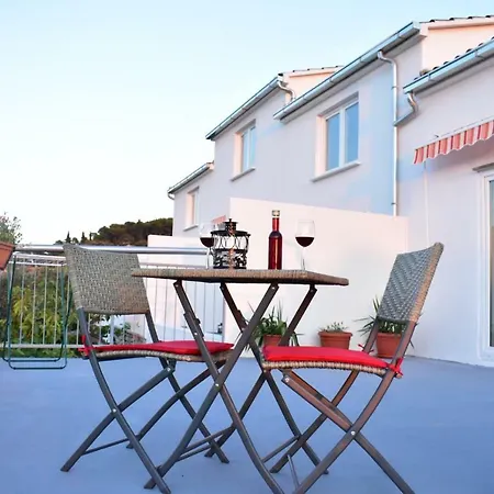 Bire White House Apartmens Apartman Lumbarda